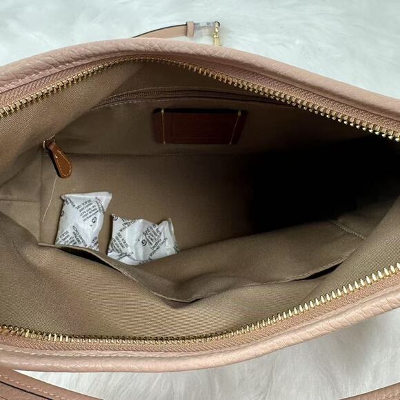 Coach Laurel Shoulder Bag Crossbody With Shell Charm In Gold/Cream/Tan CBH81 NWT - Picture 7 of 9